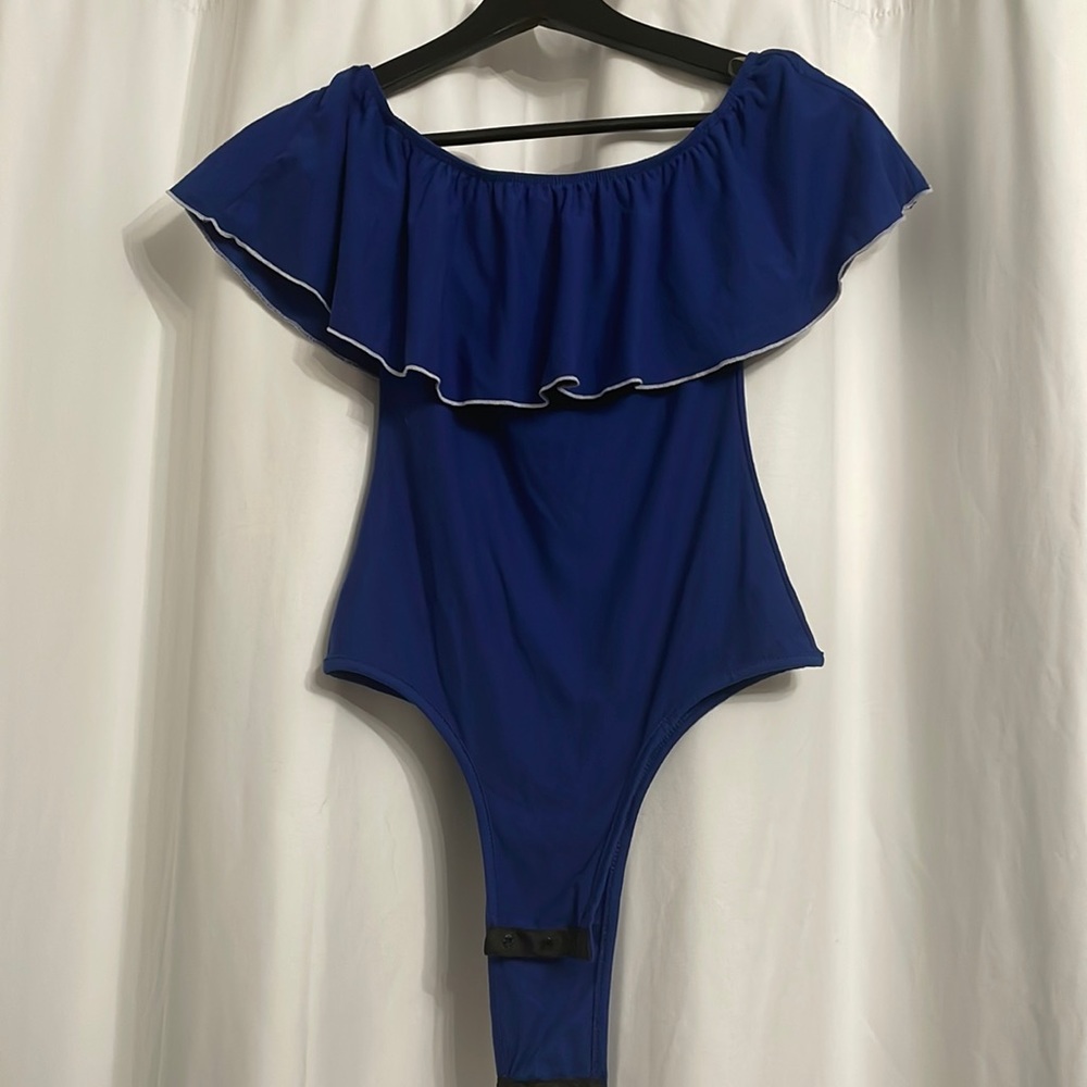 Blue top marci